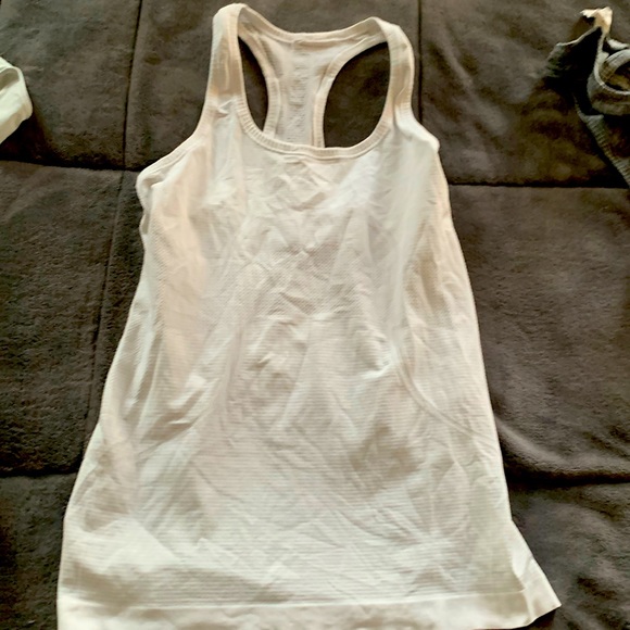 Lululemon swiftly tech tank top - Picture 1 of 3
